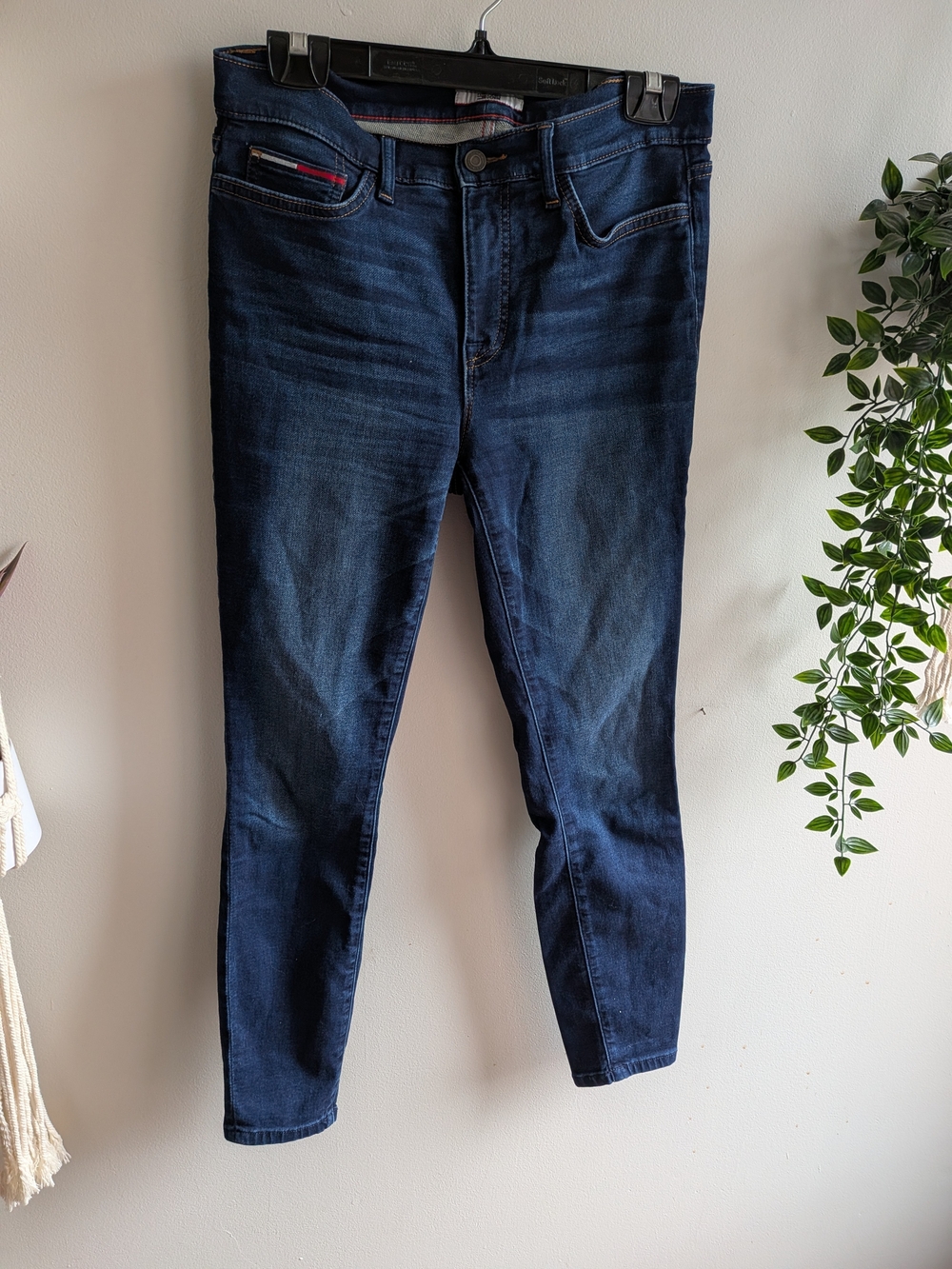 Tommy Hilfiger Women's Dark Blue Skinny Legging Jeans